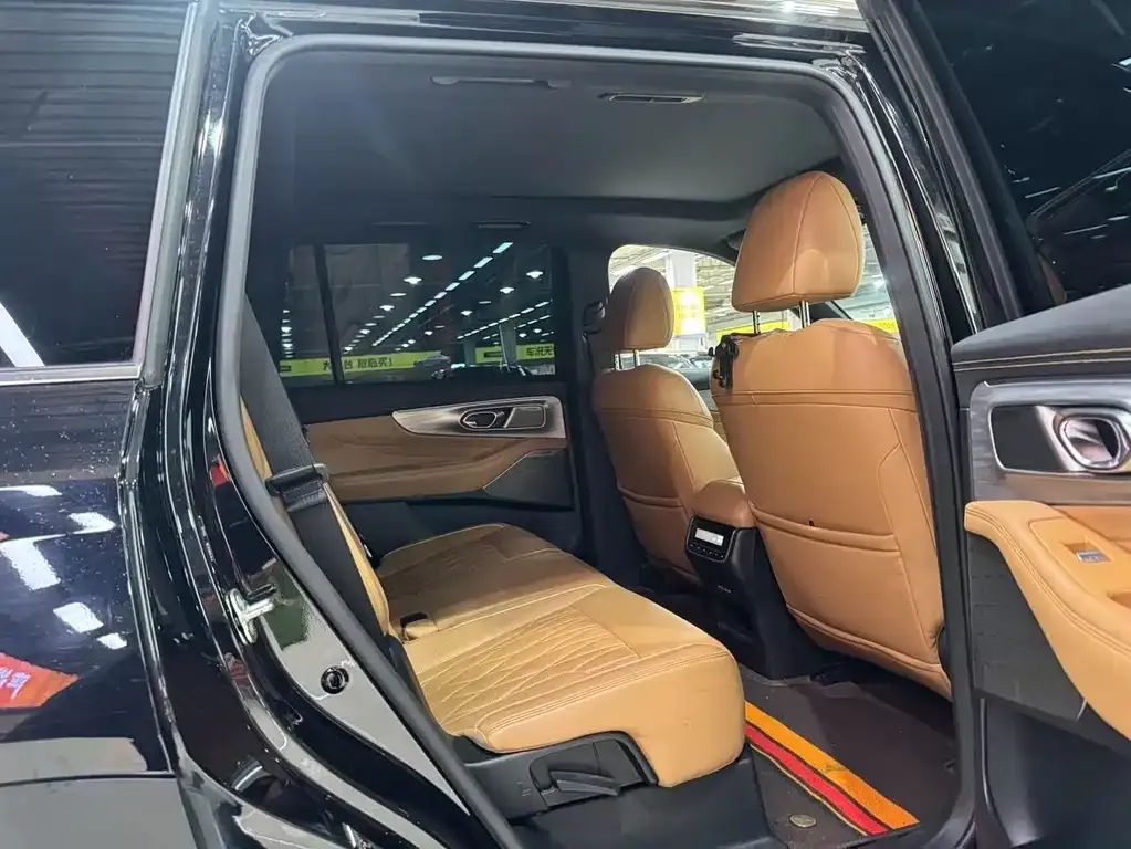 GAC Motor Trumpchi GS8 — фото 3