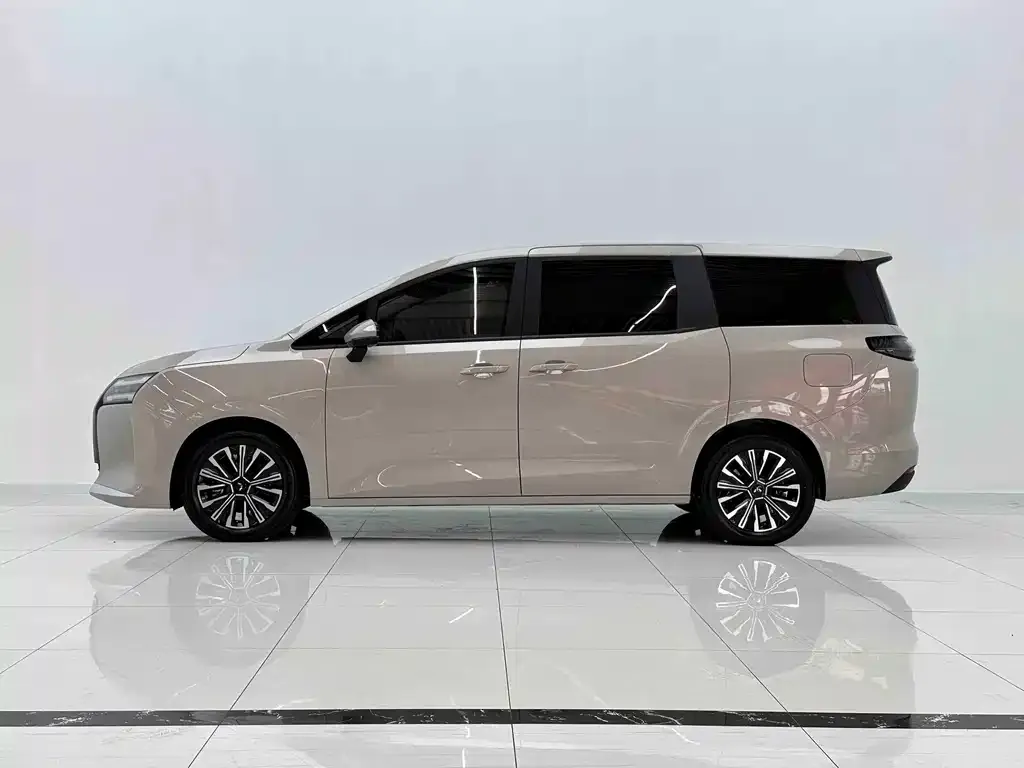 Wuling Xingguang 730 — фото 9