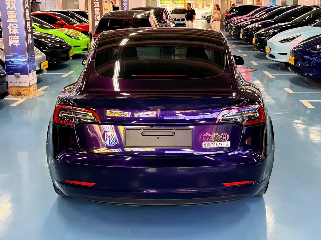 Tesla Model 3 — фото 8