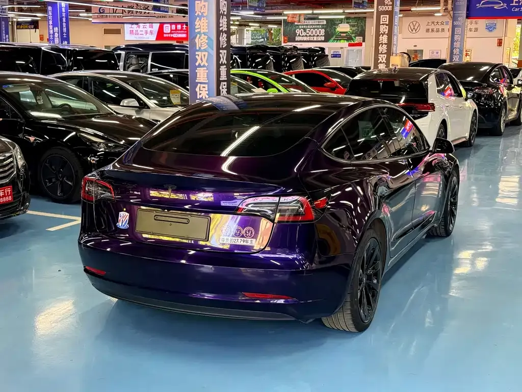 Tesla Model 3 — фото 9