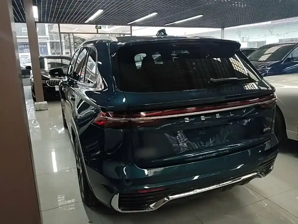 Geely Xingyue L — фото 4