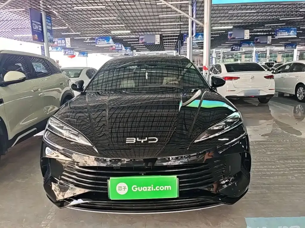 BYD Seal — фото 10