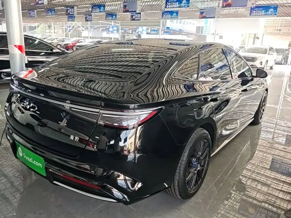 BYD Seal — фото 7