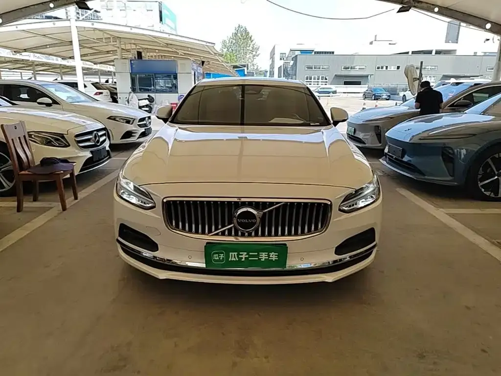 Volvo S90 — фото 10