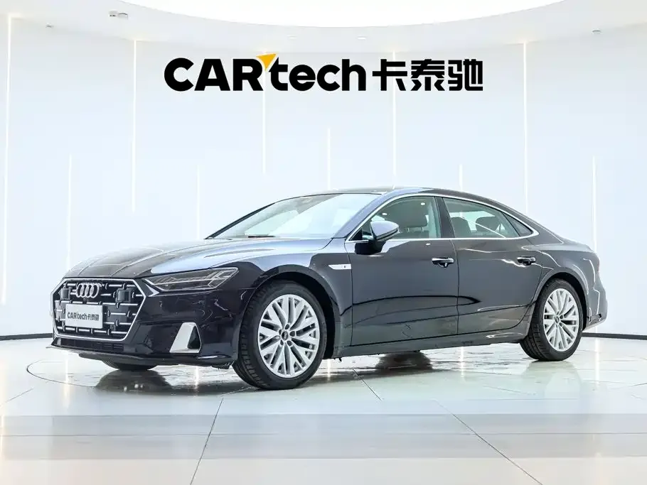 Audi A7L — фото 1