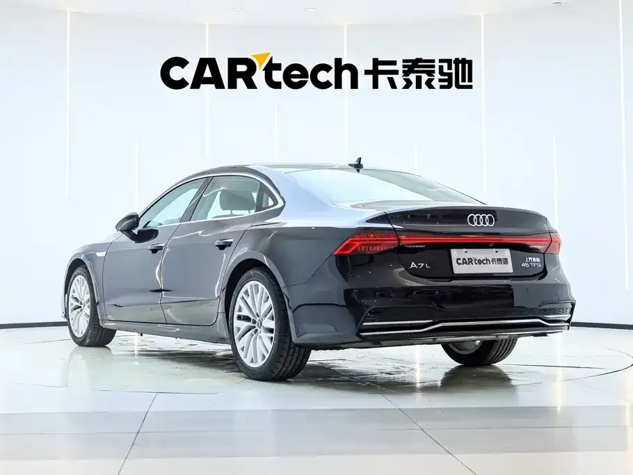 Audi A7L — фото 3