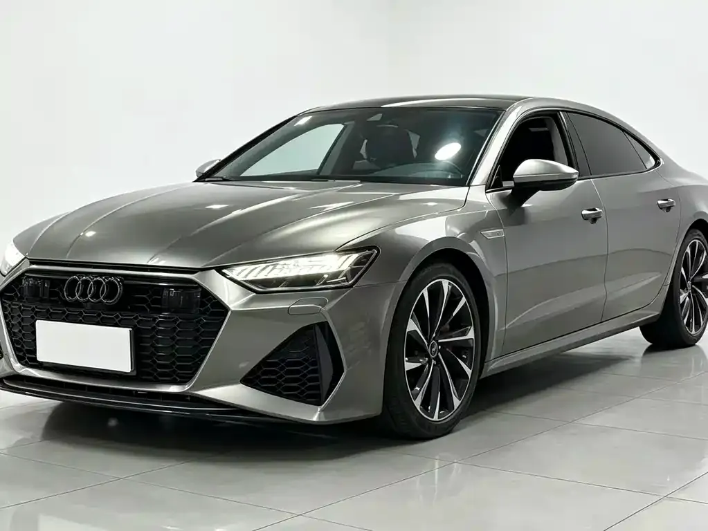 Audi A7L — фото 1