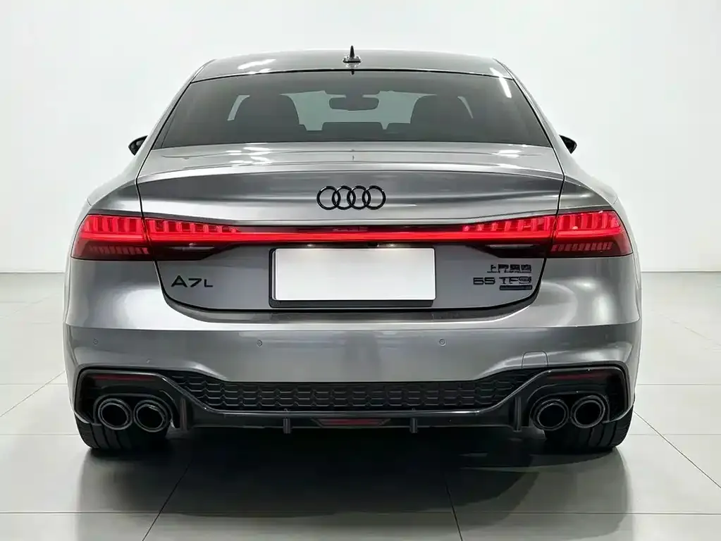 Audi A7L — фото 9