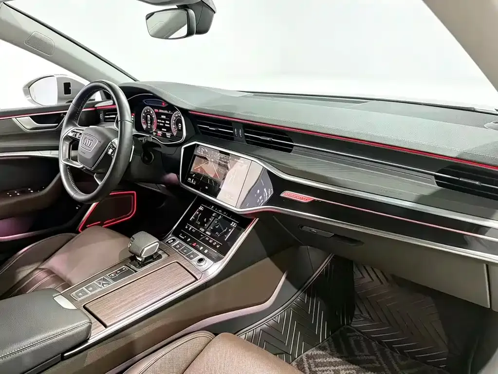 Audi A7L — фото 3