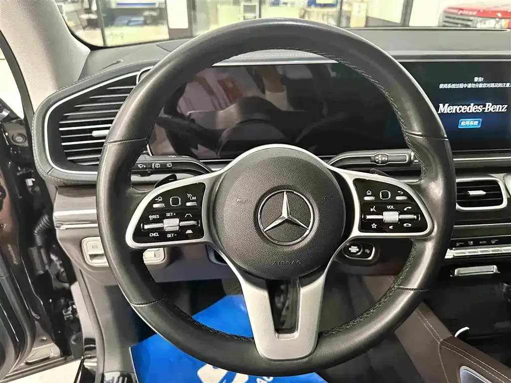 Mercedes-Benz GLE (Import) — фото 10
