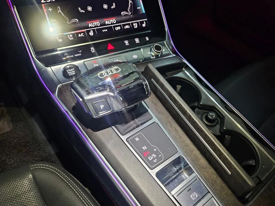 Audi A6 — фото 8