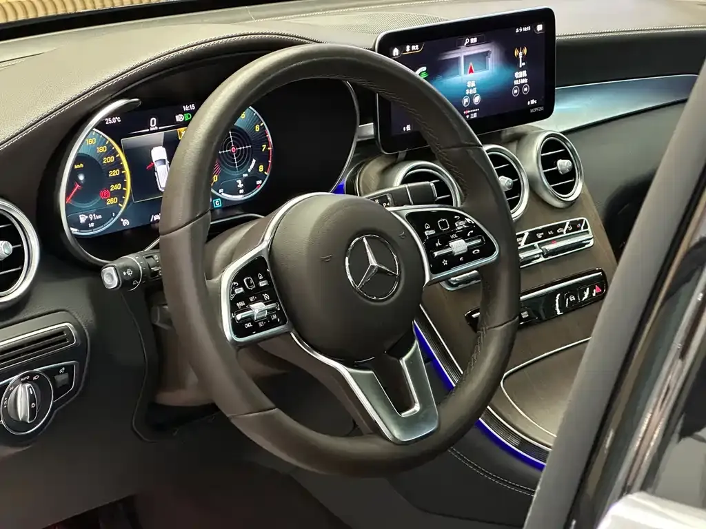 Mercedes-Benz GLC — фото 2