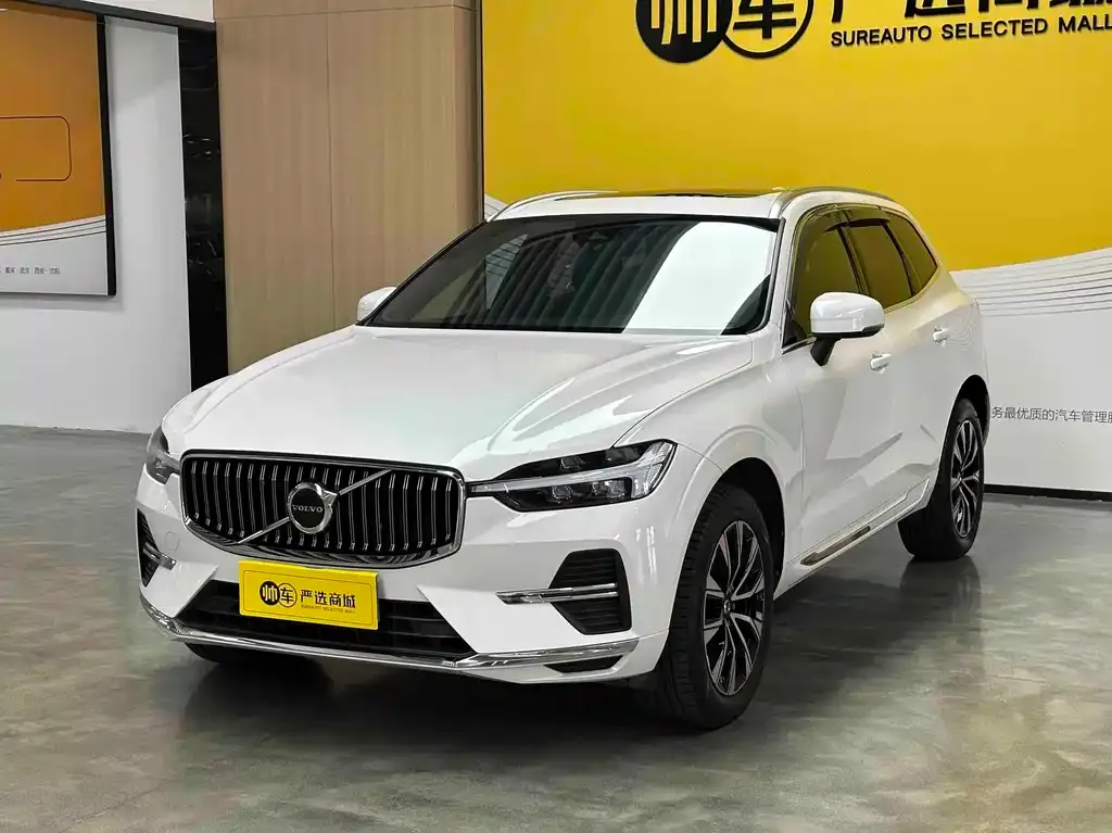 Volvo XC60 — фото 1