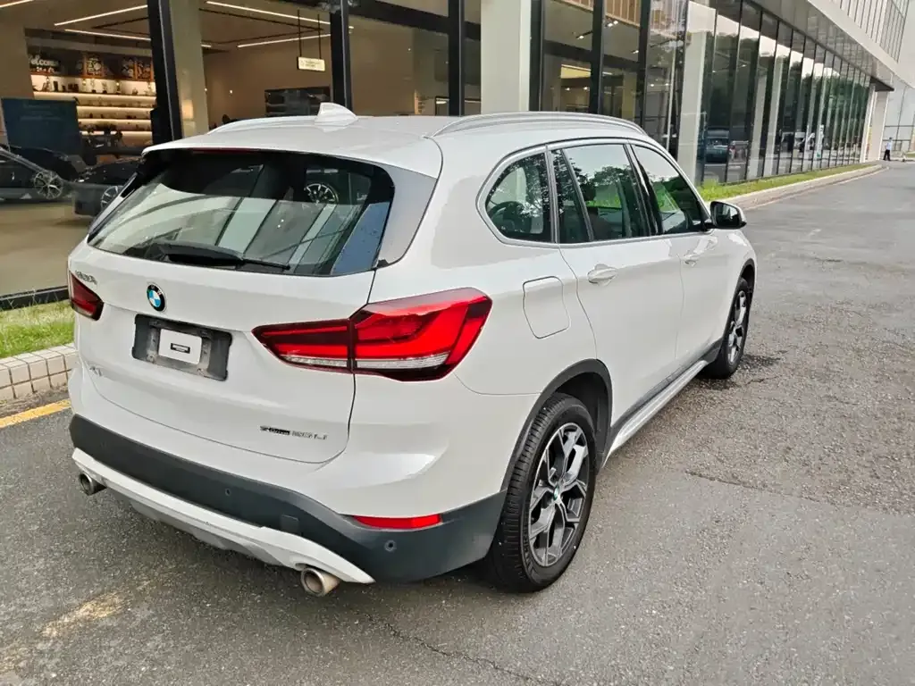 BMW X1 — фото 6
