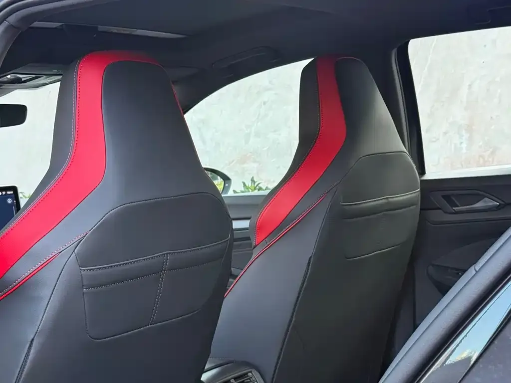 Volkswagen Golf GTI — фото 3