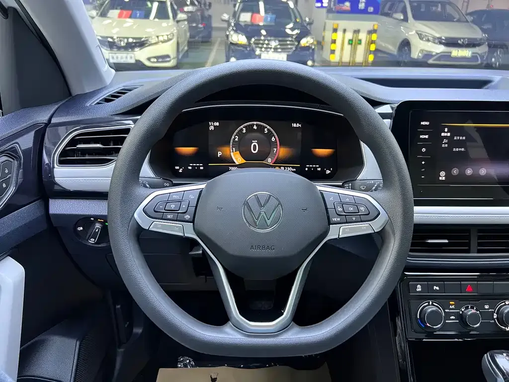 Volkswagen Tharu — фото 10
