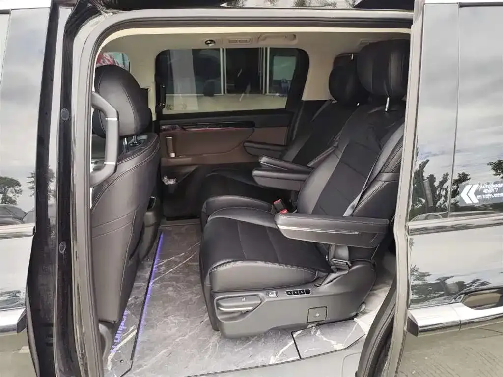 GAC Motor Trumpchi E8 — фото 3