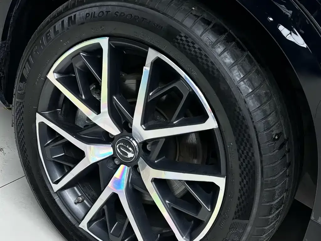 GAC Motor Trumpchi GS8 — фото 8