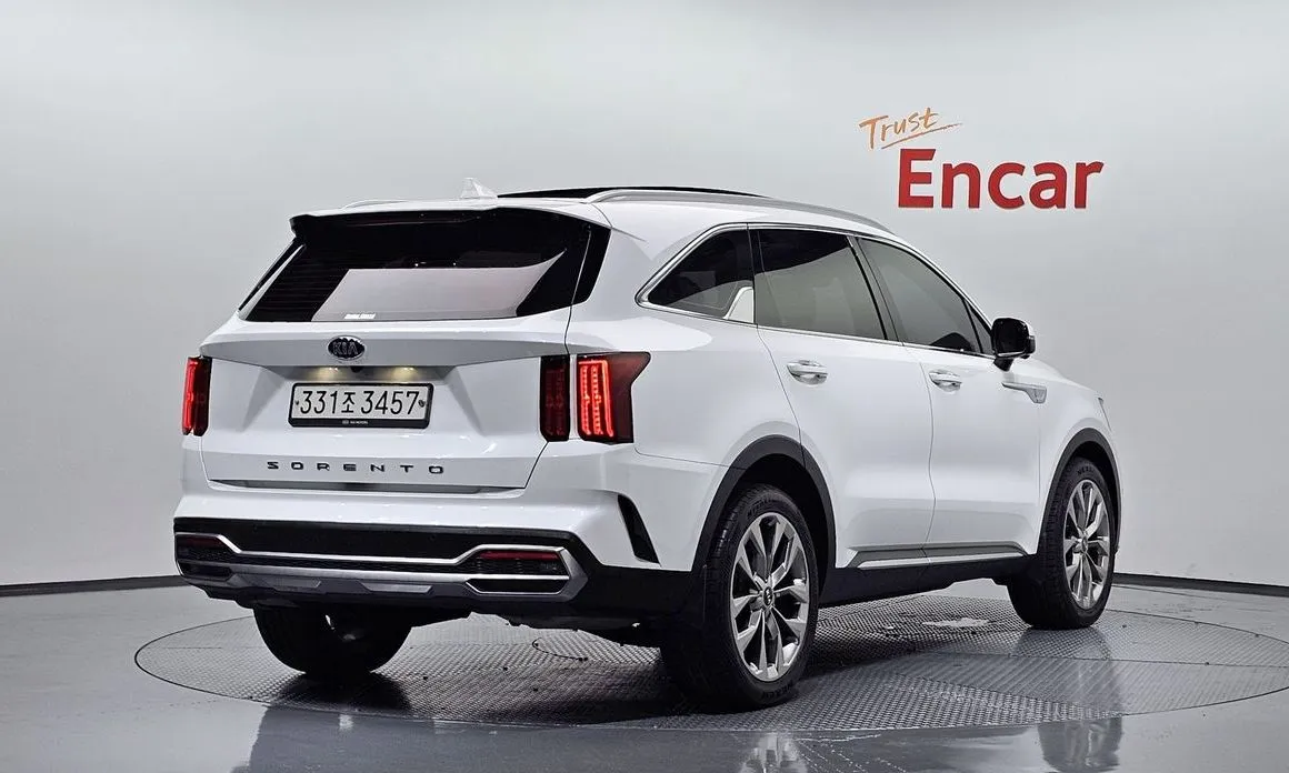 Kia Sorento — фото 7