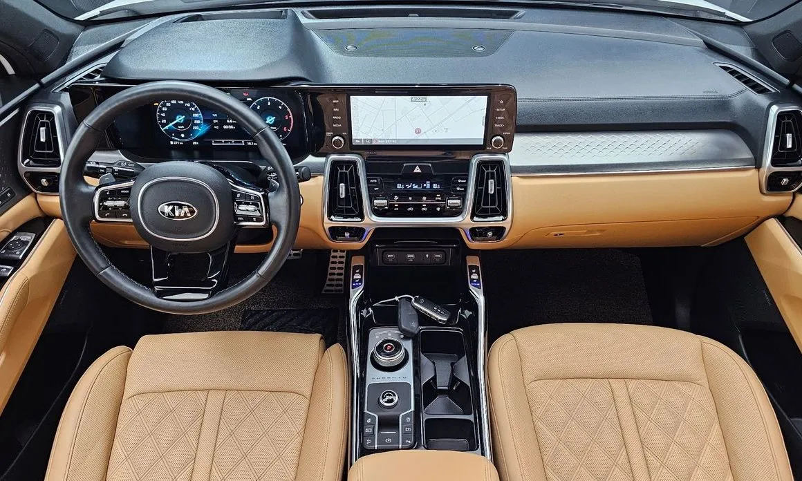Kia Sorento — фото 8