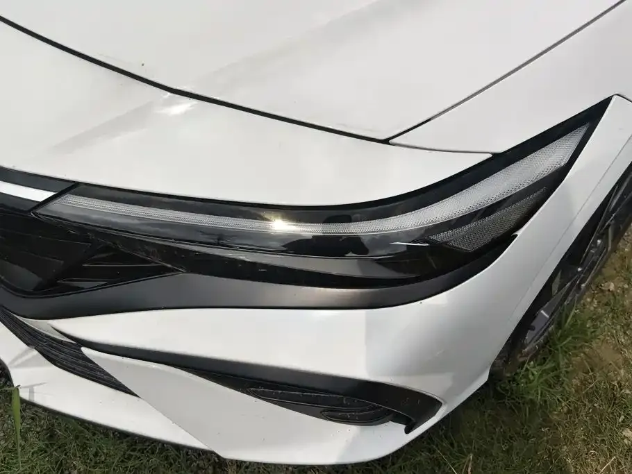 Hyundai Elantra — фото 6