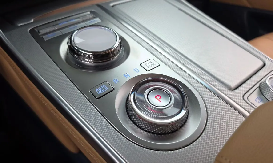 Genesis GV80 — фото 10