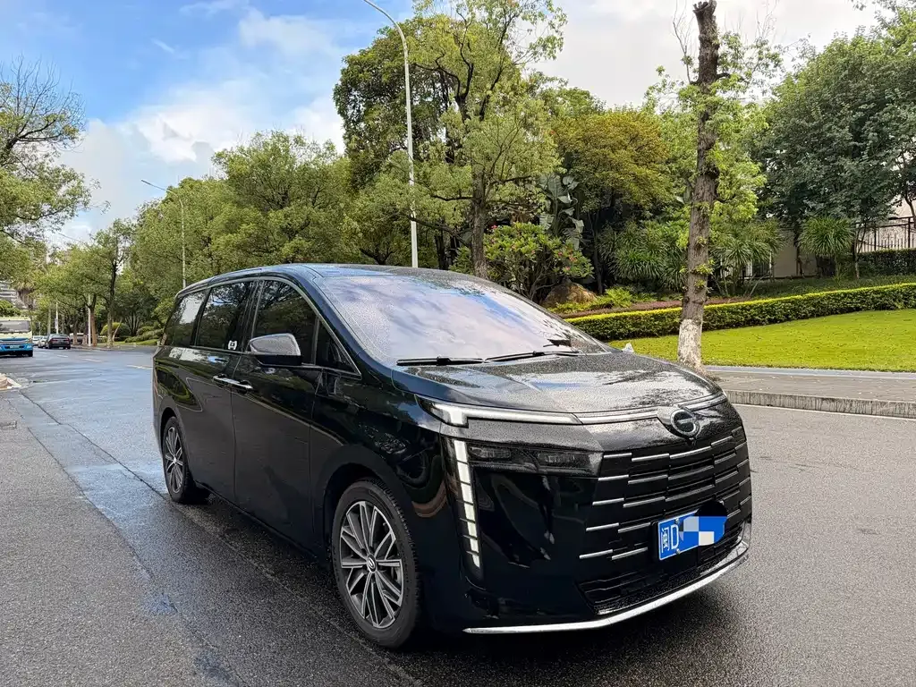 GAC Motor Trumpchi E8 — фото 3