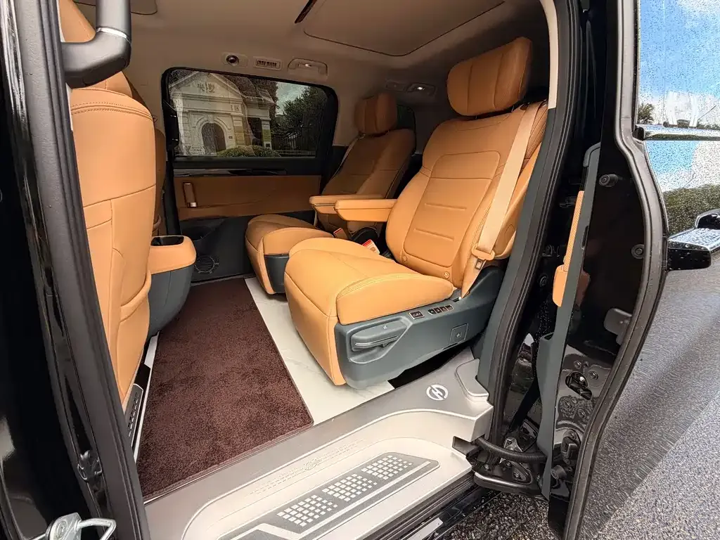 GAC Motor Trumpchi E8 — фото 6