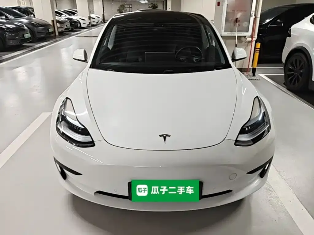 Tesla Model 3 — фото 2