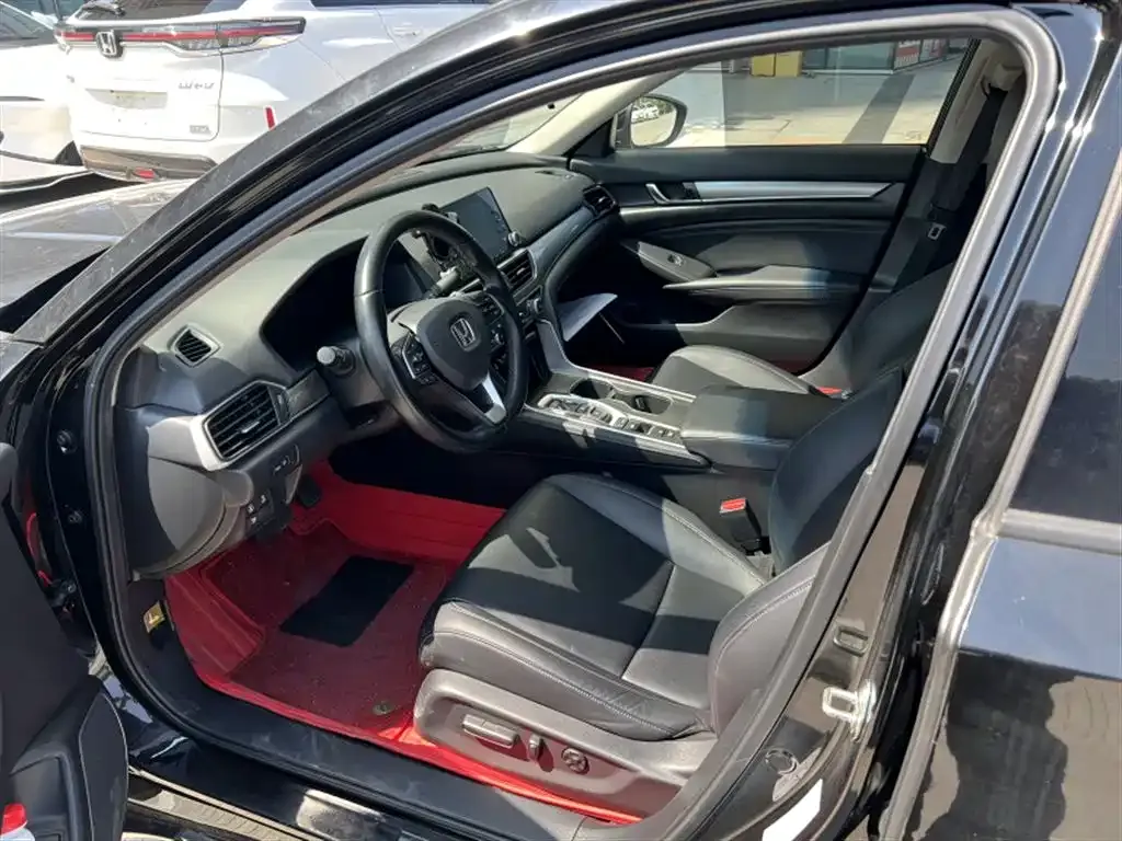 Honda Accord — фото 4