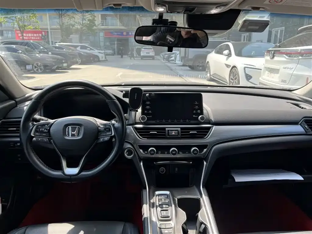 Honda Accord — фото 2