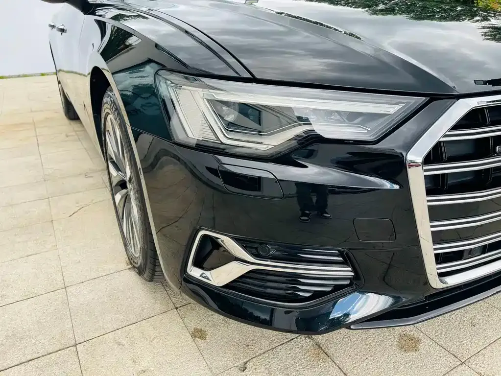 Audi A6L — фото 8