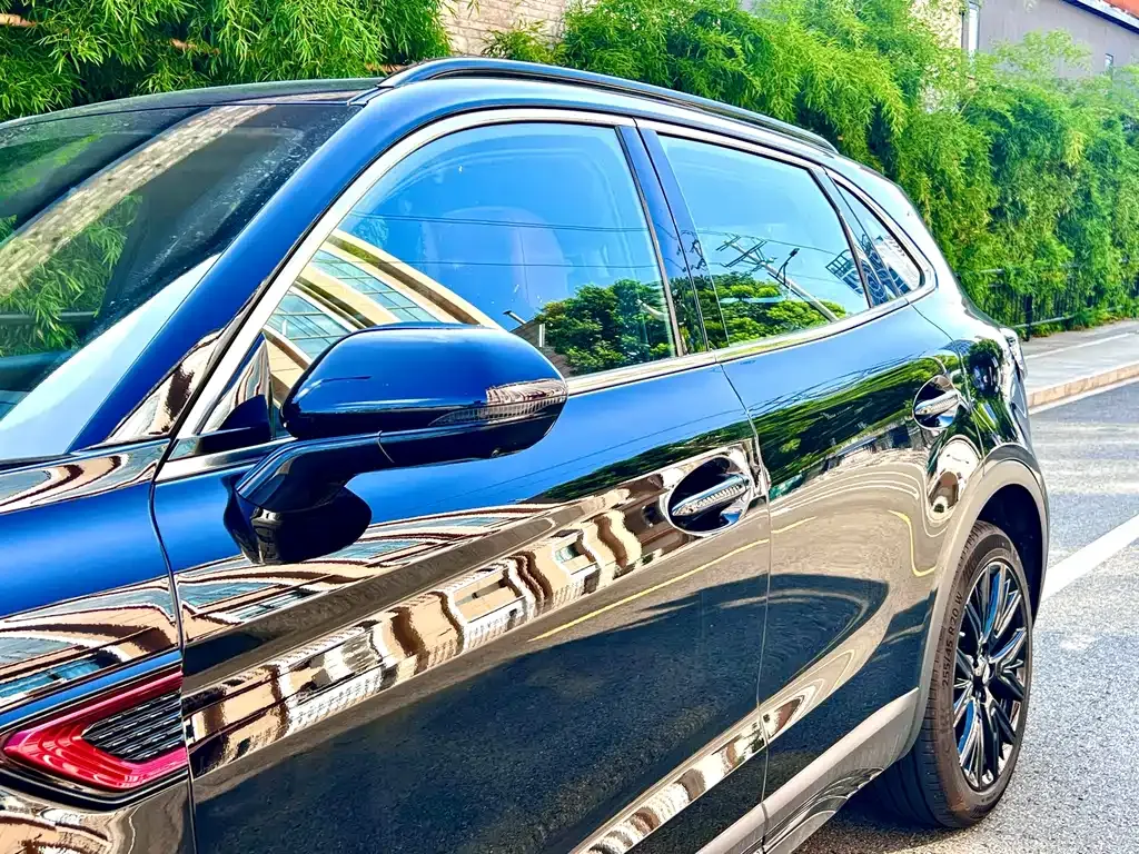 Hongqi HS5 — фото 2
