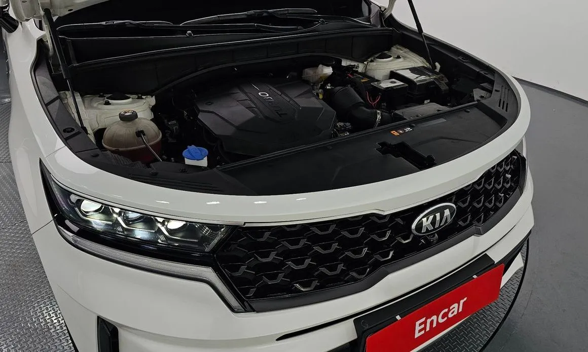 Kia Sorento — фото 10