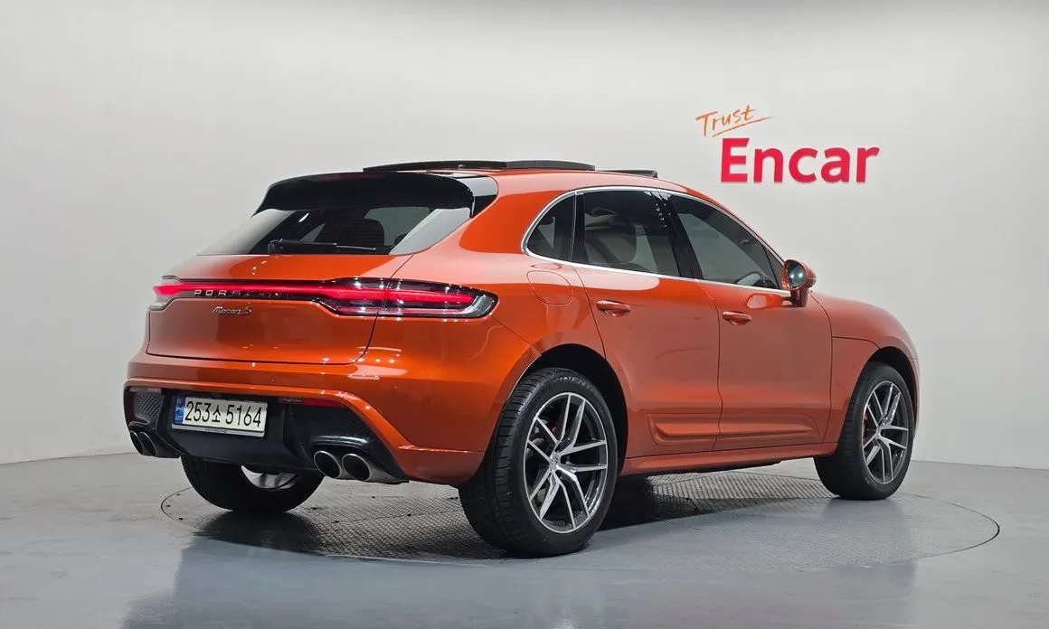 Porsche Macan — фото 6