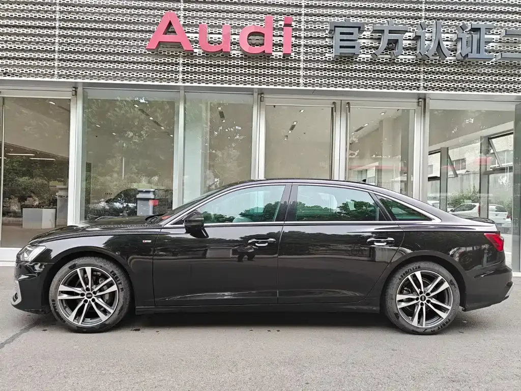 Audi A6L — фото 10