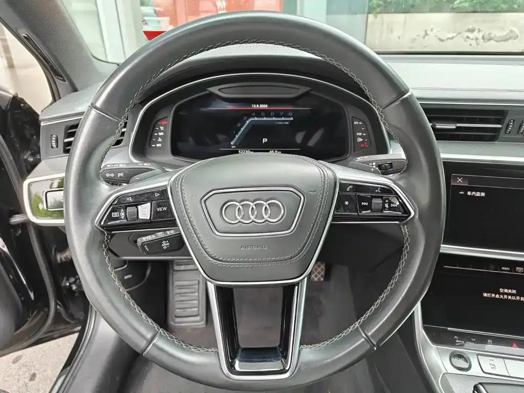 Audi A6L — фото 8