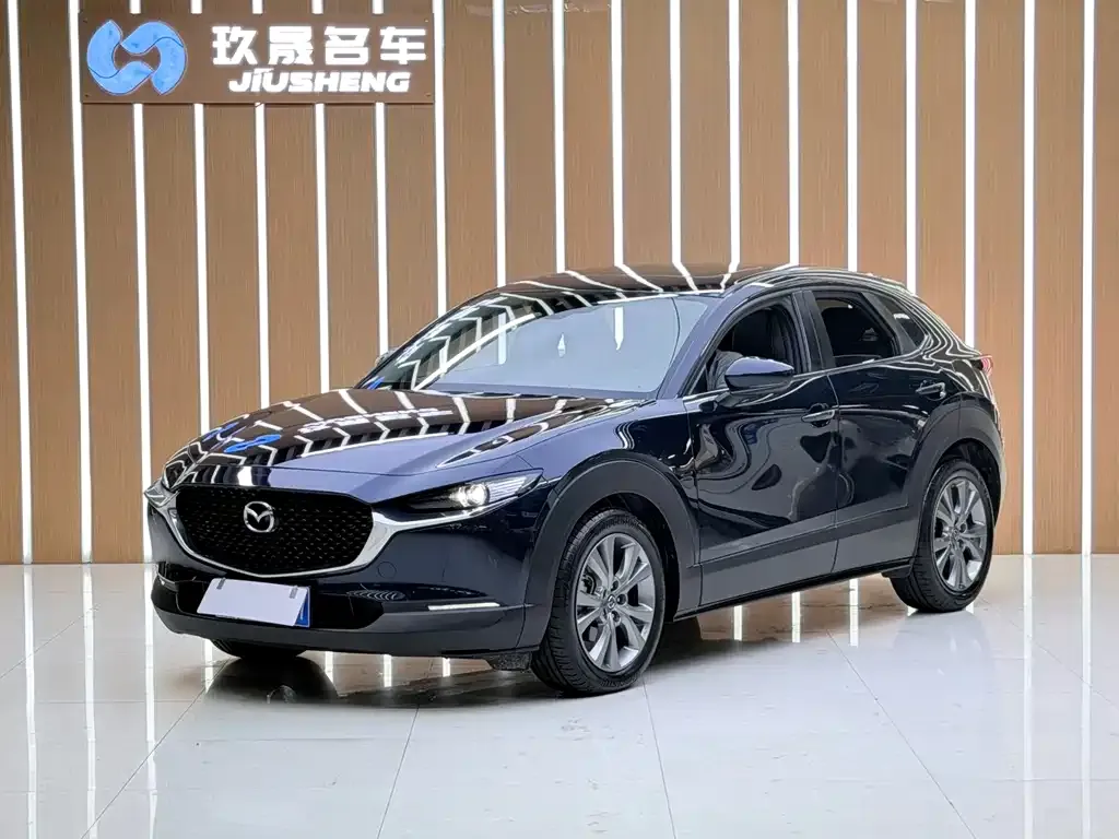 Mazda CX-30 — фото 1