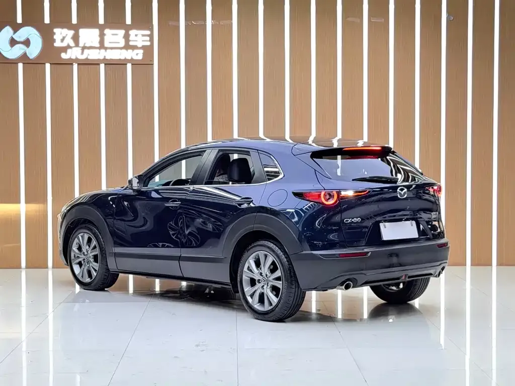 Mazda CX-30 — фото 4