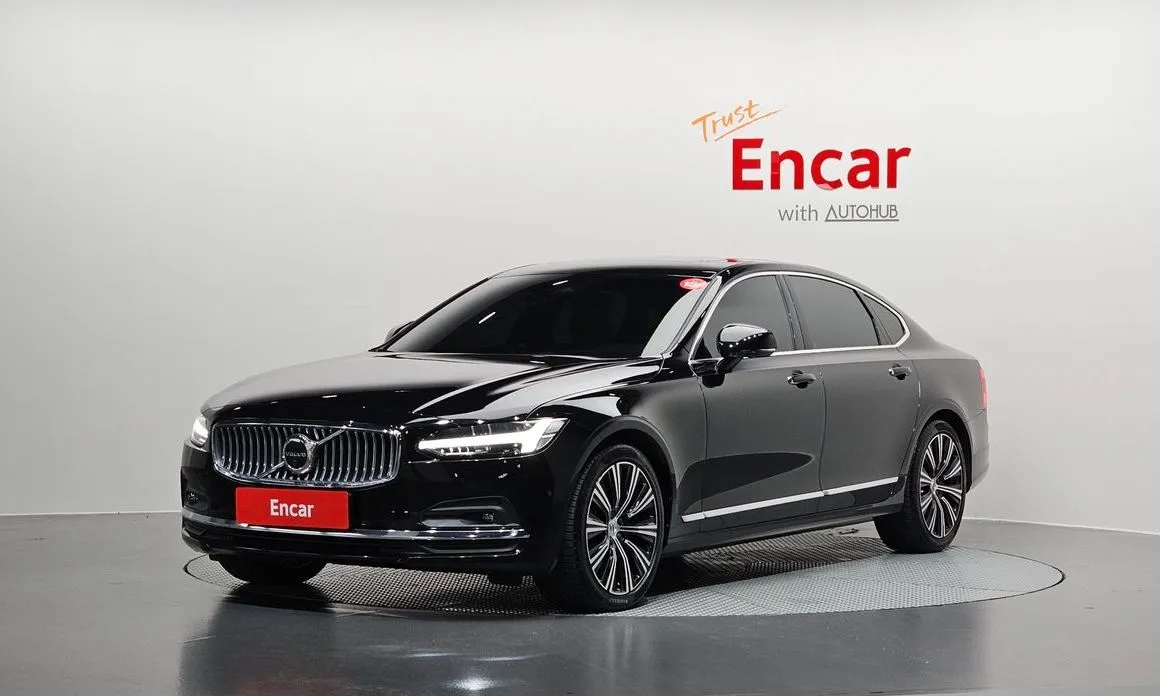 Volvo S90 — фото 1