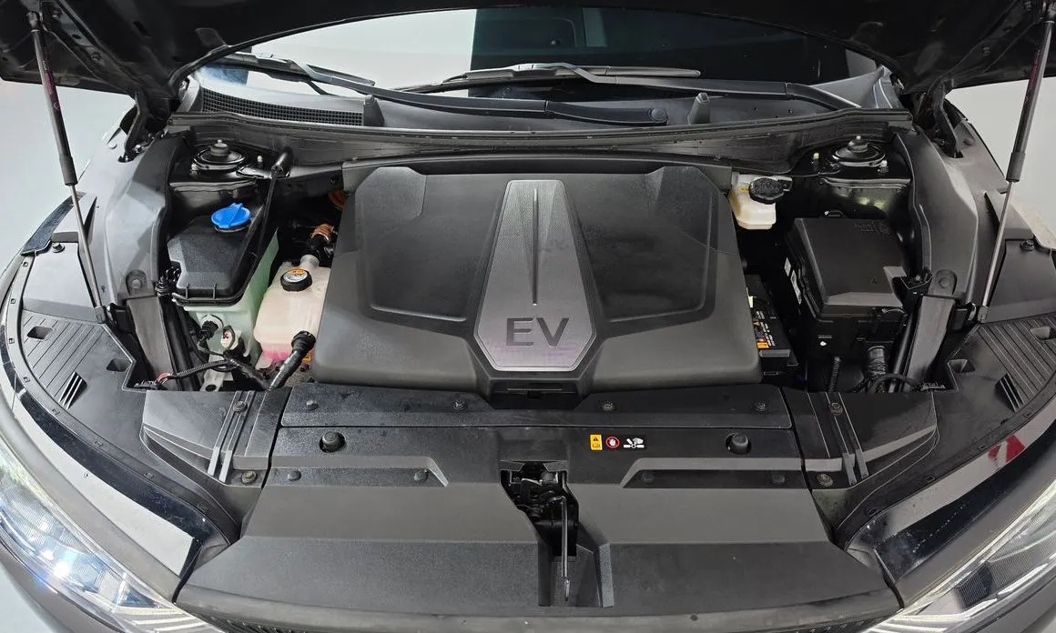 Kia EV6 — фото 9