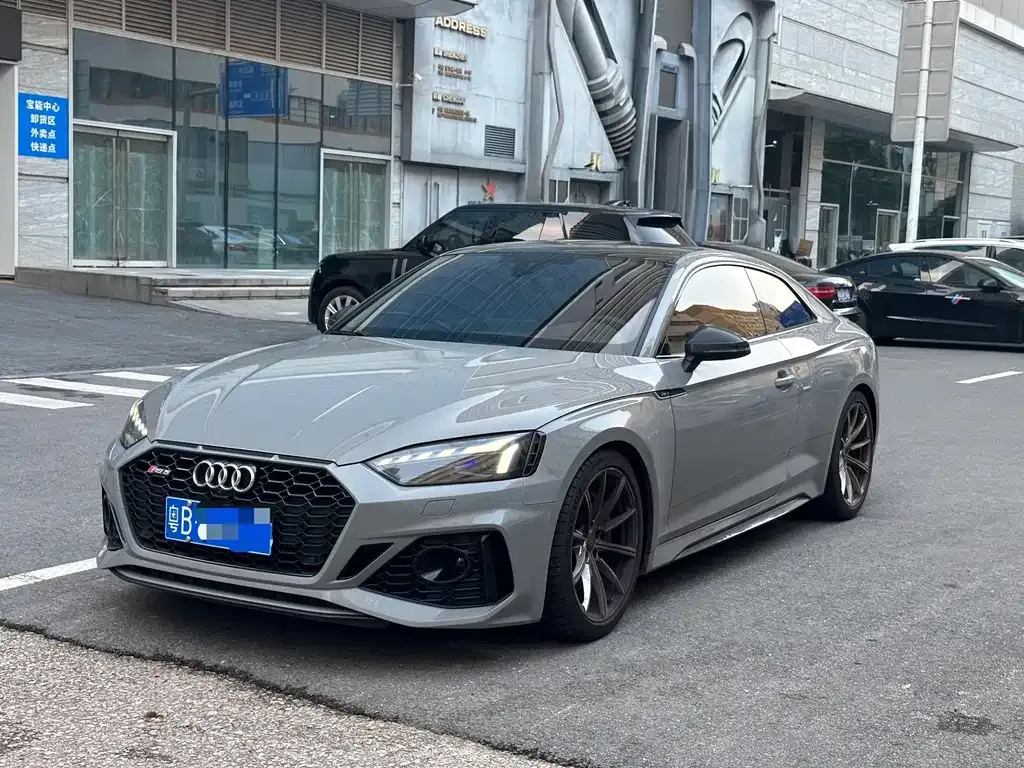 Audi RS 5 — фото 1