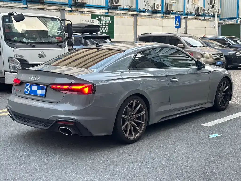 Audi RS 5 — фото 8