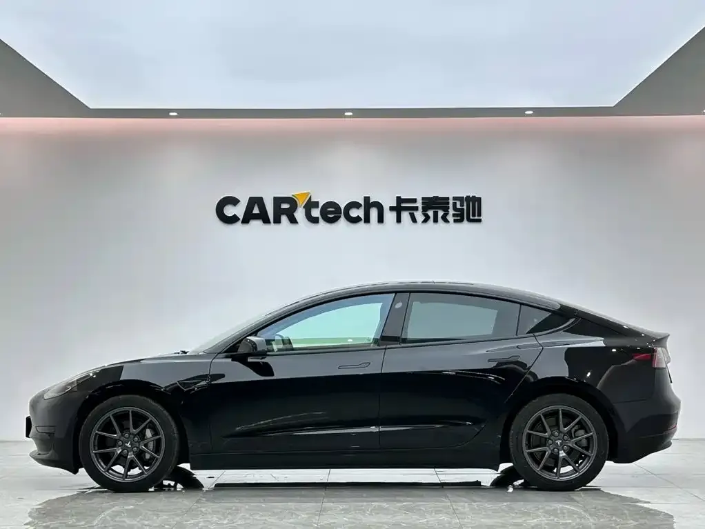 Tesla Model 3 — фото 2