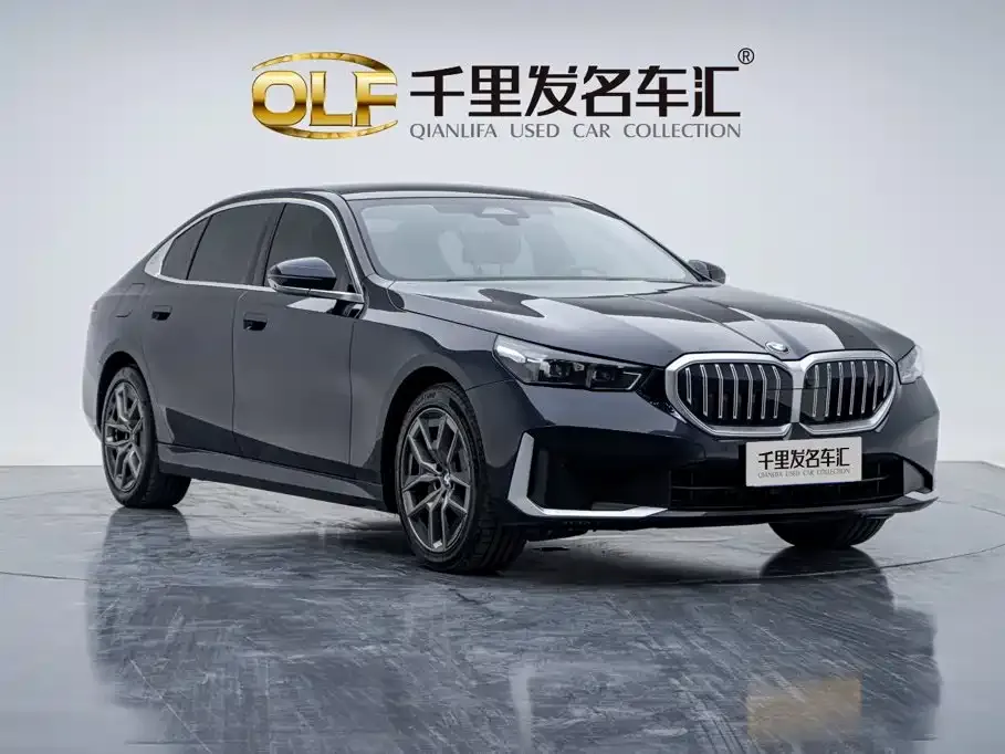 BMW 5 Series — фото 10