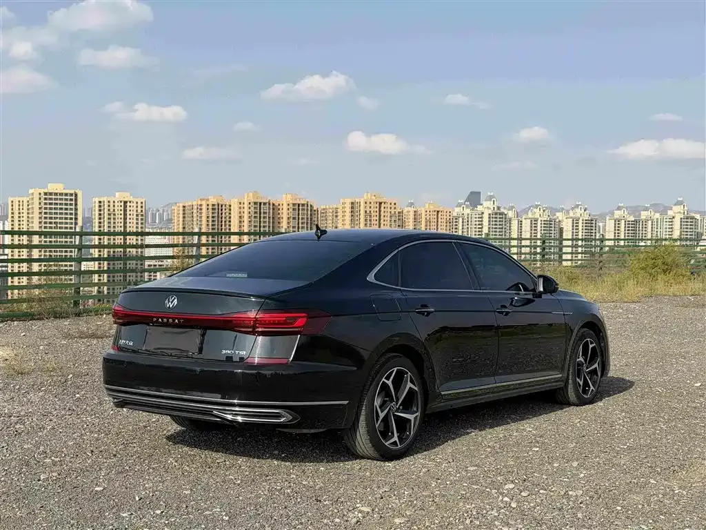Volkswagen Passat — фото 6