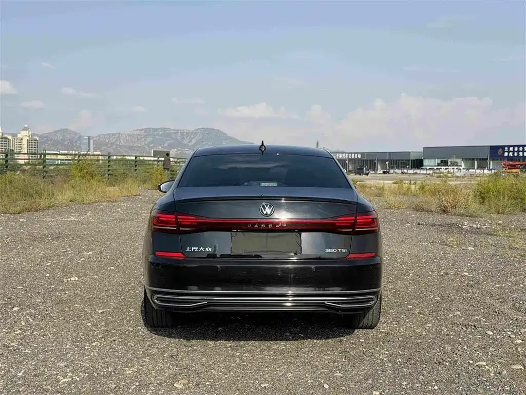 Volkswagen Passat — фото 2