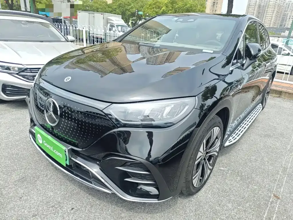 Mercedes-Benz EQE SUV — фото 7