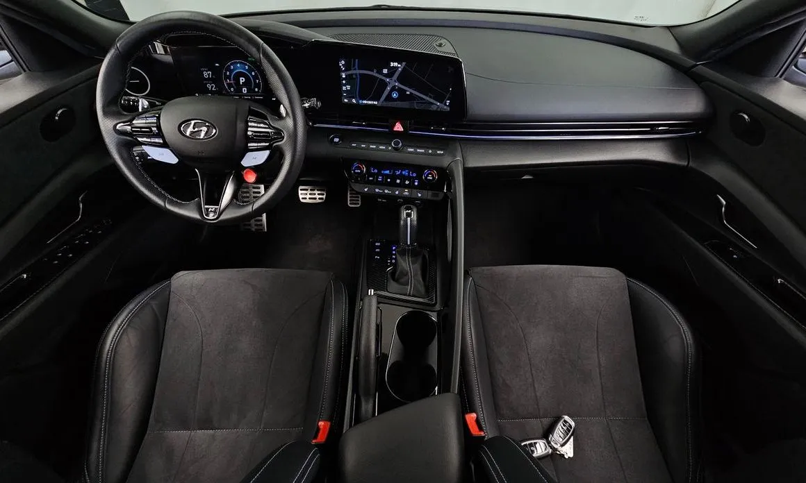 Hyundai AVANTE — фото 5