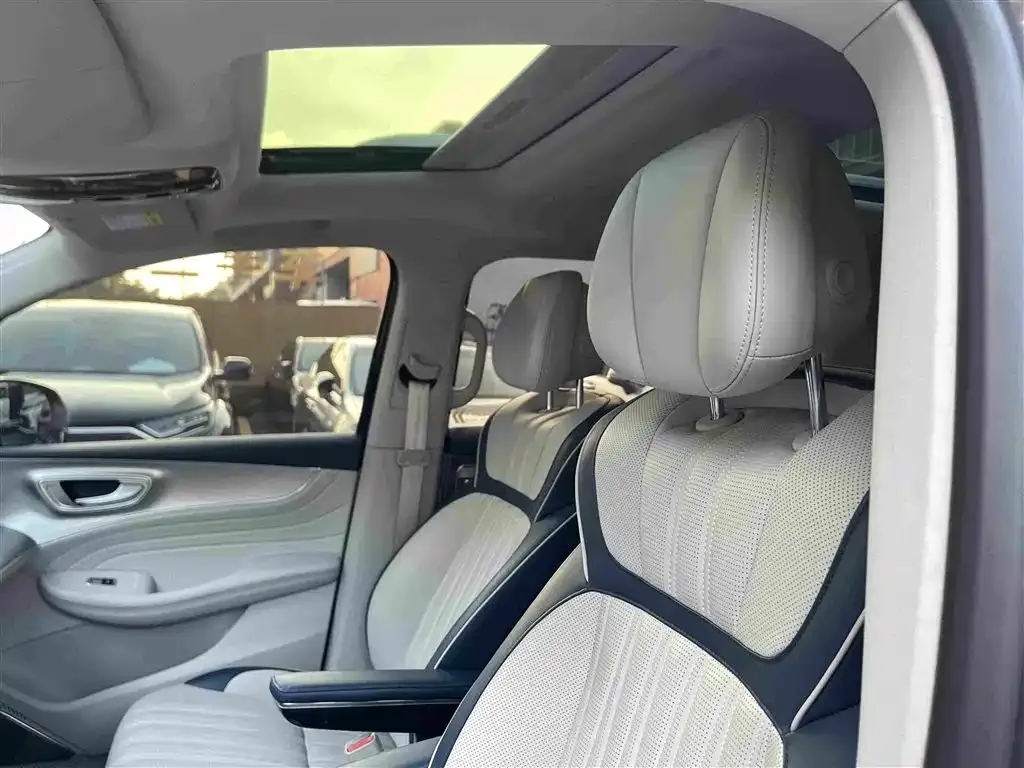 Roewe iMAX8 — фото 7